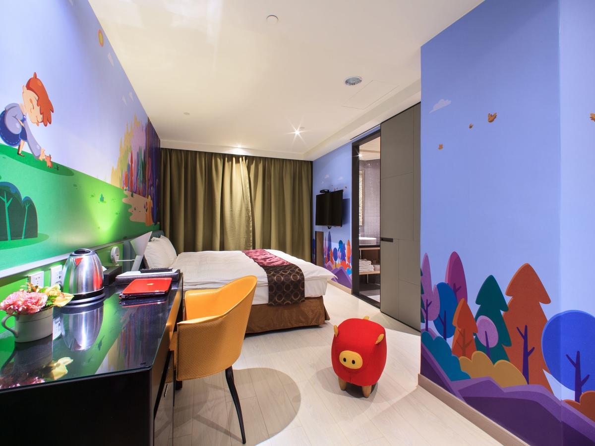 Stay Hotel - Taichung Zhongqing Exteriör bild