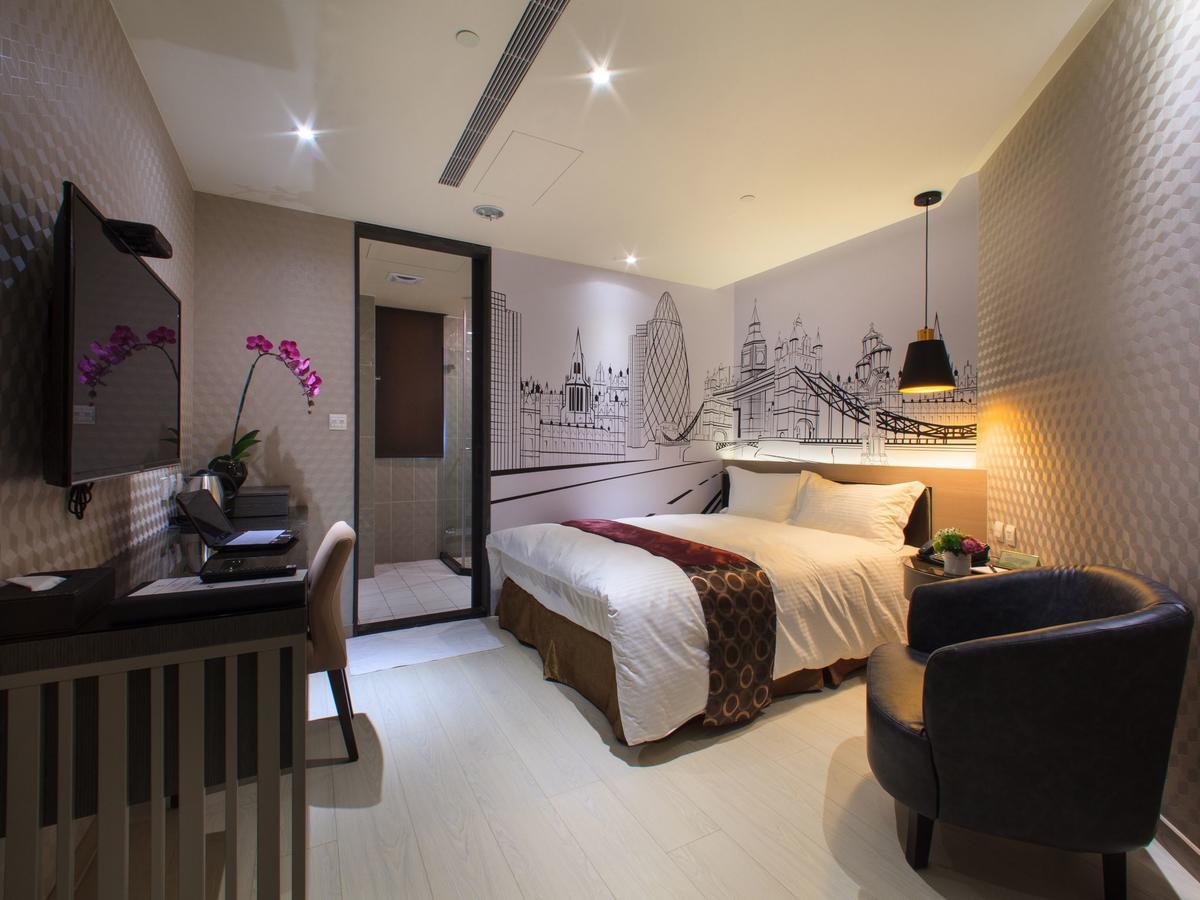Stay Hotel - Taichung Zhongqing Exteriör bild