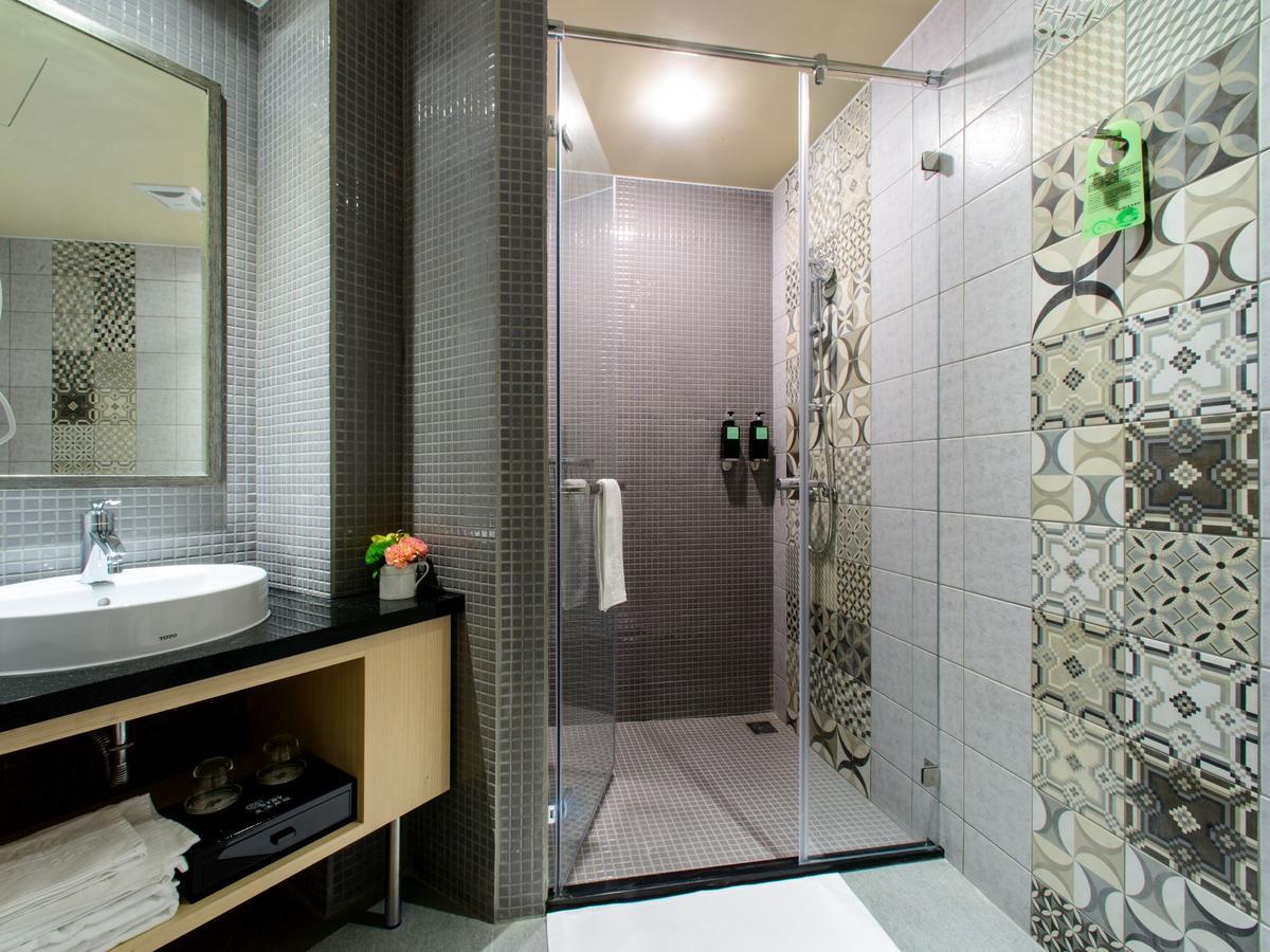Stay Hotel - Taichung Zhongqing Exteriör bild