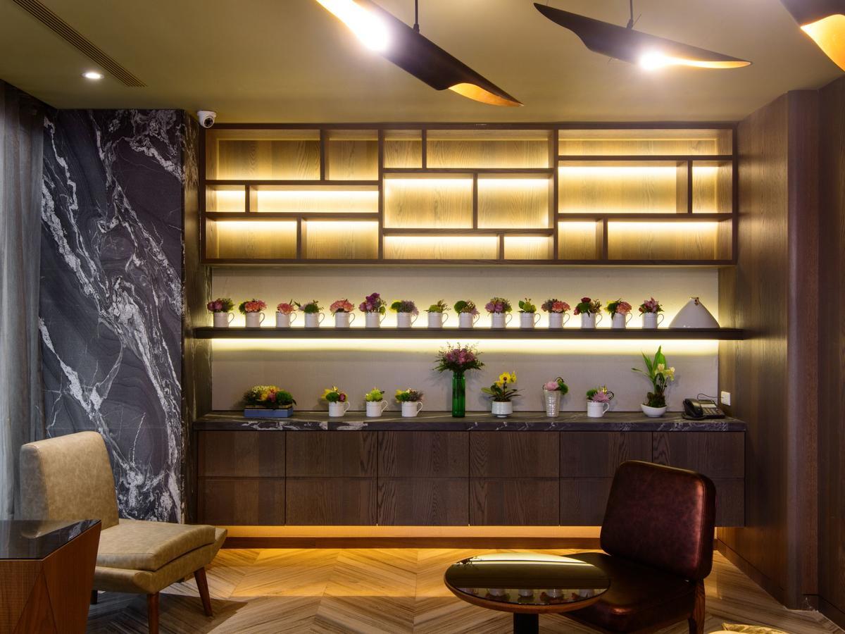 Stay Hotel - Taichung Zhongqing Exteriör bild