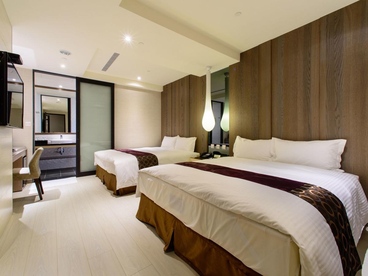 Stay Hotel - Taichung Zhongqing Exteriör bild