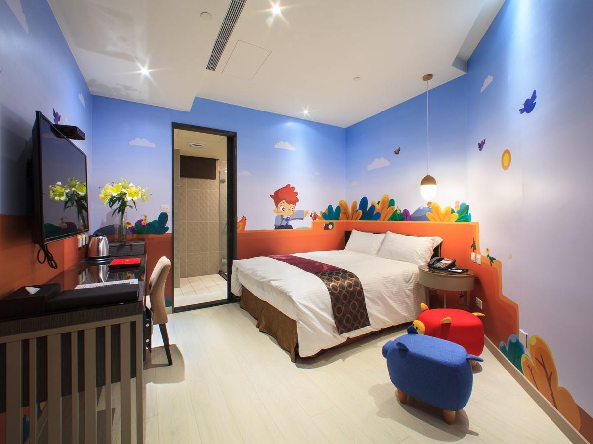 Stay Hotel - Taichung Zhongqing Exteriör bild