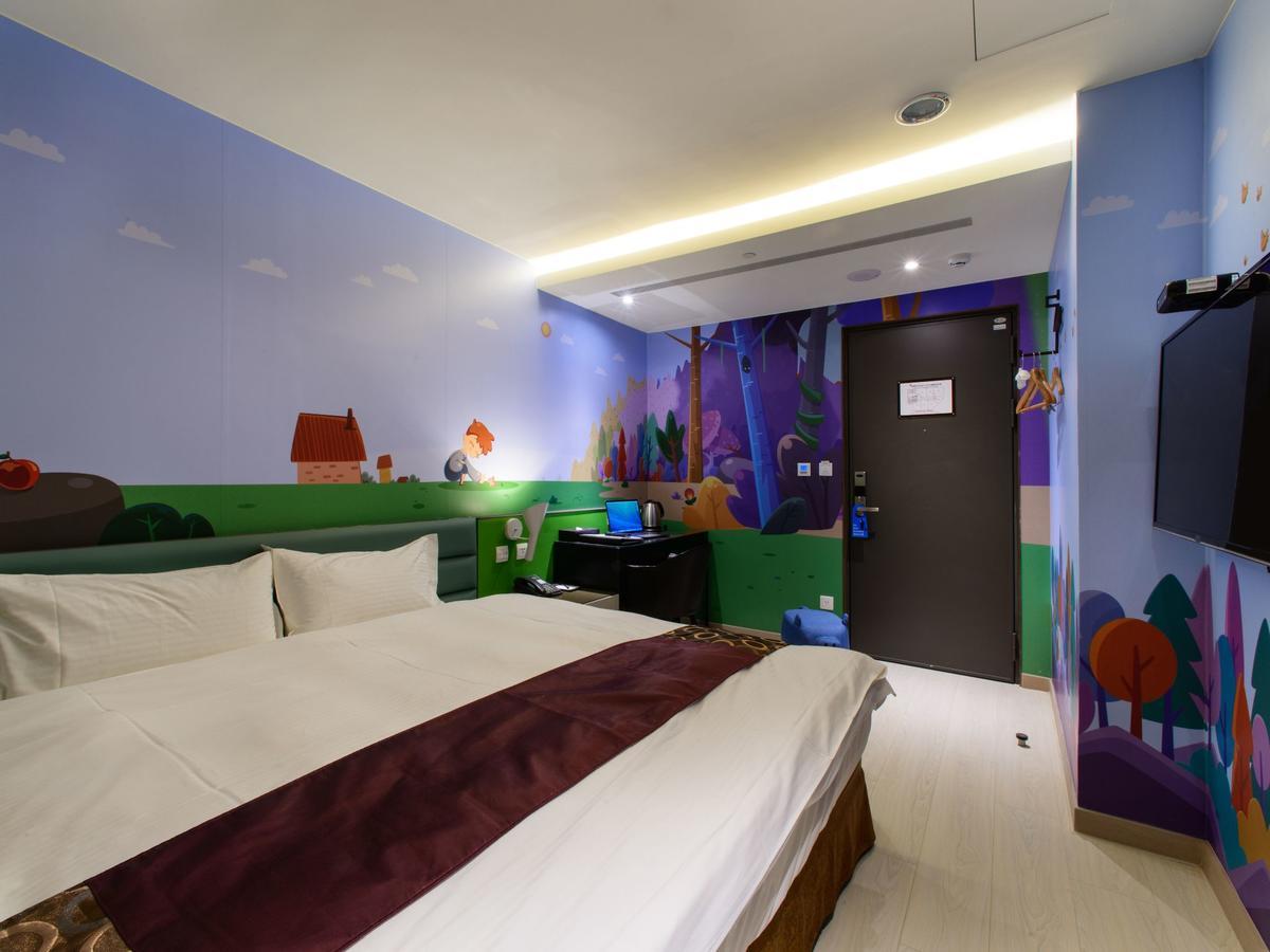 Stay Hotel - Taichung Zhongqing Exteriör bild