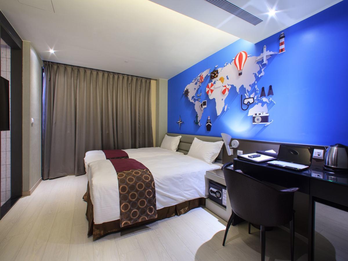 Stay Hotel - Taichung Zhongqing Exteriör bild